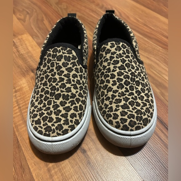 Youth Slip Ons. - Picture 2 of 3